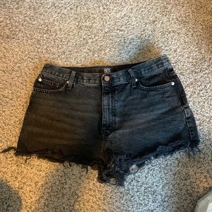 BDG‎ Girlfriend Denim Shorts Black Cut Off Jean Shorts